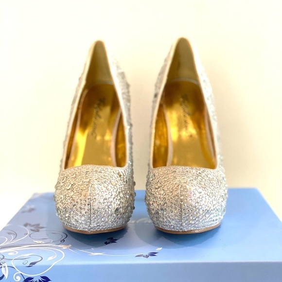 Silver platform heels with crystals size 6 or 5 NWT - Picture 5 of 15